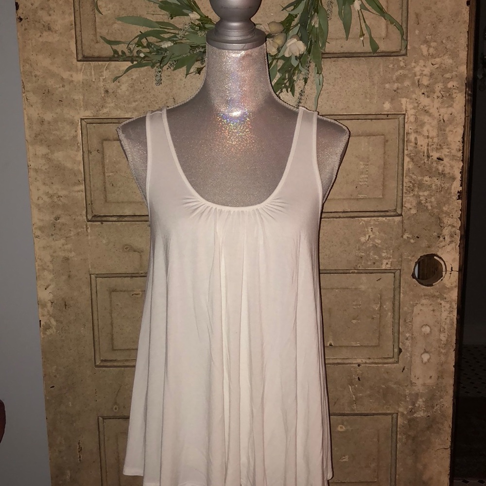 Flowing tank top
